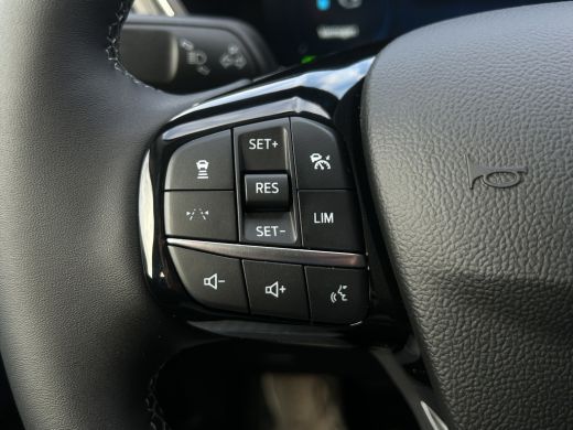 Ford Kuga 2.5 PHEV Active X | Winterpack | Pano | 360 Camera | Adap. Cruise Control | | Achterbank verwarmd... ActivLease financial lease