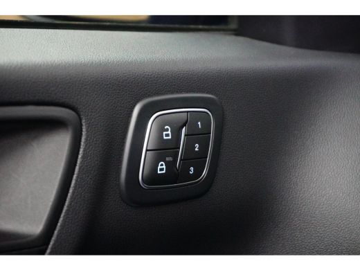 Ford Kuga 2.5 PHEV ST-Line X | Trekhaak | Adap. Cruise | Carplay | Winter Pack | Achteruitrijcamera | Airco... ActivLease financial lease