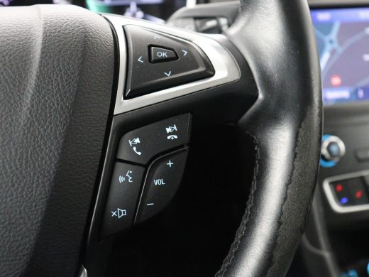 Ford Mondeo 2.0 IVCT HEV Titanium | Stoelverwarming | Carplay | Keyless | Navigatie | Verwarmde voorruit | Pa... ActivLease financial lease