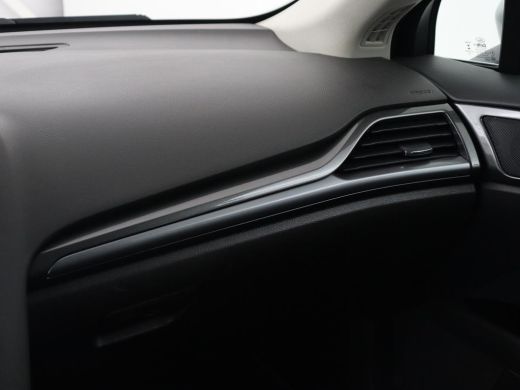 Ford Mondeo 2.0 IVCT HEV Titanium | Stoelverwarming | Carplay | Keyless | Navigatie | Verwarmde voorruit | Pa... ActivLease financial lease