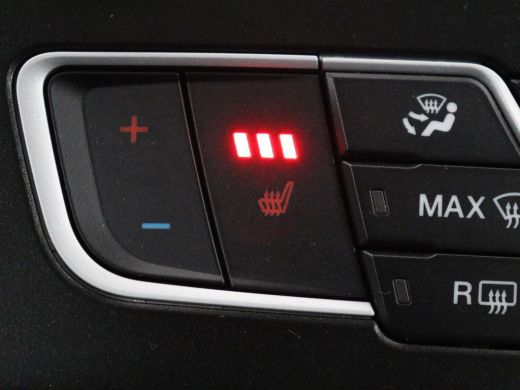 Ford Mondeo 2.0 IVCT HEV Titanium | Stoelverwarming | Carplay | Keyless | Navigatie | Verwarmde voorruit | Pa... ActivLease financial lease