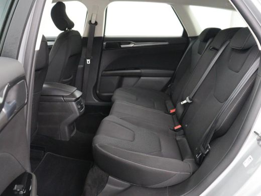 Ford Mondeo 2.0 IVCT HEV Titanium | Stoelverwarming | Carplay | Keyless | Navigatie | Verwarmde voorruit | Pa... ActivLease financial lease