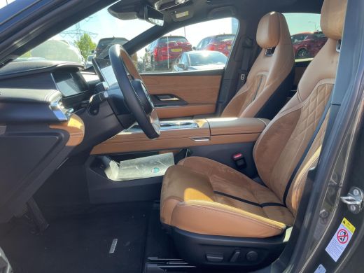 Mazda 6 Takumi Plus 68.8 kWh | 17% bijtelling | Afsluitbaar panoramisch dak | Tan leder interieur ActivLease financial lease