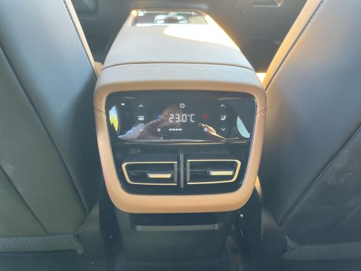 Mazda 6 Takumi Plus 68.8 kWh | 17% bijtelling | Afsluitbaar panoramisch dak | Tan leder interieur ActivLease financial lease