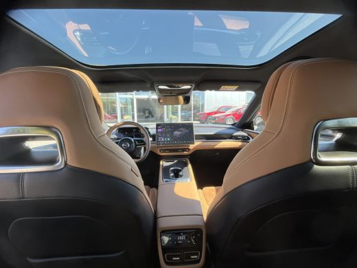 Mazda 6 Takumi Plus 68.8 kWh | 17% bijtelling | Afsluitbaar panoramisch dak | Tan leder interieur ActivLease financial lease