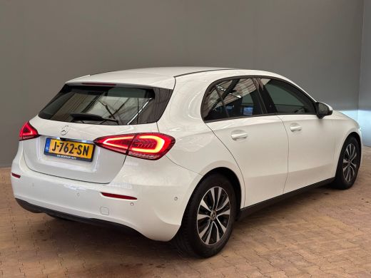 Mercedes-Benz A-Klasse 160 Business Solution Camera | Parkeersensoren | Widescreen | Stoelverwarming | LED | 16" Lichtme... ActivLease financial lease