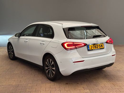 Mercedes-Benz A-Klasse 160 Business Solution Camera | Parkeersensoren | Widescreen | Stoelverwarming | LED | 16" Lichtme... ActivLease financial lease