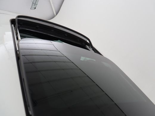 Mini Electric Yours 33kWh | SOH 96% | Panoramadak | Leder | Stoelverwarming | Camera | Warmtepomp | Keyless | H... ActivLease financial lease