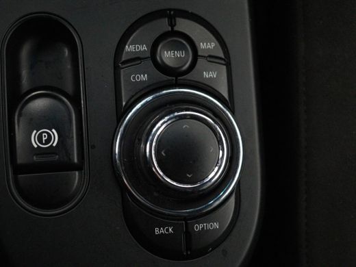 Mini Electric Yours 33kWh | SOH 96% | Panoramadak | Leder | Stoelverwarming | Camera | Warmtepomp | Keyless | H... ActivLease financial lease