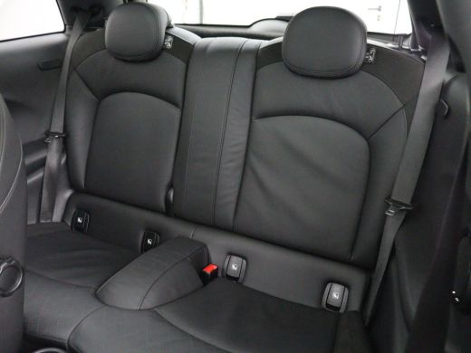 Mini Electric Yours 33kWh | SOH 96% | Panoramadak | Leder | Stoelverwarming | Camera | Warmtepomp | Keyless | H... ActivLease financial lease