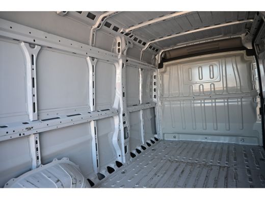 Opel Movano 2.0D 140PK L3H2 | Navigatie by App | Dealeronderhouden | Cruise control | Climate control | Multi... ActivLease financial lease