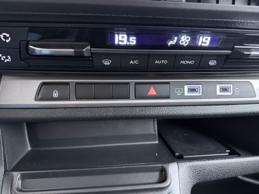 Opel Vivaro-e L3 75 kWh STX Dubbele Cabine | Comfort Pakket | Elektrisch bedienbare en verwarmde buitenspiegels... ActivLease financial lease