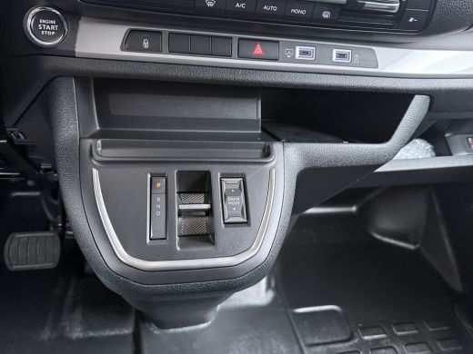 Opel Vivaro-e L3 75 kWh STX Dubbele Cabine | Comfort Pakket | Elektrisch bedienbare en verwarmde buitenspiegels... ActivLease financial lease