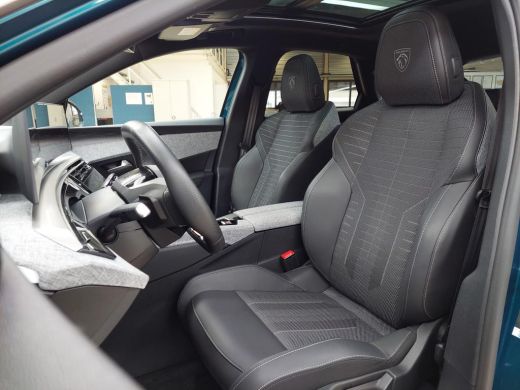 Peugeot 3008 1.6 Plug-in Hybrid 195 GT Exclusive | Schuif-/Kanteldak | Navigatie | Achteruitrijcamera | Draadl... ActivLease financial lease