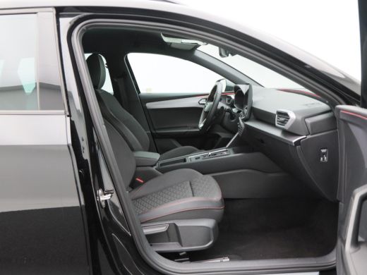 Seat Leon Sportstourer 1.5 TSi e-Hybrid 204 Pk FR Business | Stoel/Stuur Verwarming | Trekhaak | Camera | A... ActivLease financial lease