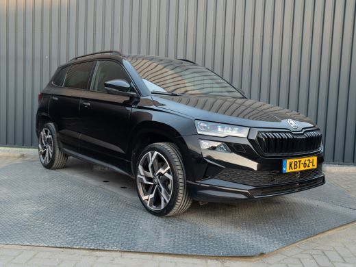 Skoda Karoq 1.5 TSI ACT Sportline Business | Elk. A-klep | 19'' | Camera | Prijs Rijklaar!! ActivLease financial lease