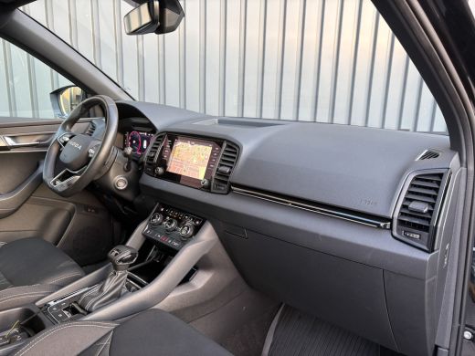 Skoda Karoq 1.5 TSI ACT Sportline Business | Elk. A-klep | 19'' | Camera | Prijs Rijklaar!! ActivLease financial lease