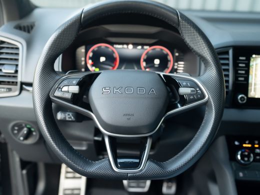 Skoda Karoq 1.5 TSI ACT Sportline Business | Elk. A-klep | 19'' | Camera | Prijs Rijklaar!! ActivLease financial lease