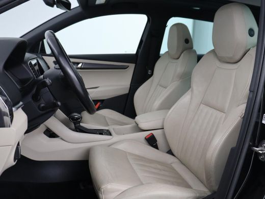 Skoda Karoq 1.5 TSI Business Edition | Panoramadak | Leder | Stoelverwarming | Adaptive cruise | Side Assist ... ActivLease financial lease
