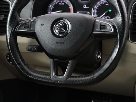 Skoda Karoq 1.5 TSI Business Edition | Panoramadak | Leder | Stoelverwarming | Adaptive cruise | Side Assist ... ActivLease financial lease