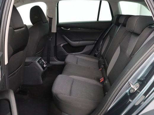 Skoda Octavia 1.4 TSI iV PHEV Business Edition | SOH 92% | Stoelverwarming | Carplay | Navigatie | Parkeerhulp ... ActivLease financial lease