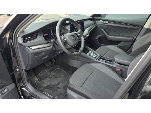 Skoda Octavia Combi 1.4 TSI iV PHEV 204pk Business Edition | Cruise Control | Climate Control | Parkeerhulp Ach... ActivLease financial lease