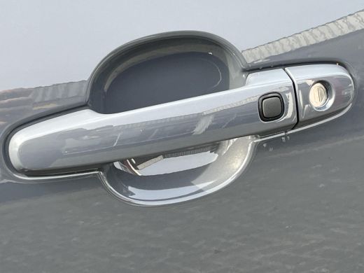 Toyota Aygo Hybrid 115 GR Sport | Storm grey met zwart dak | Nieuw uit voorraad leverbaar | ActivLease financial lease