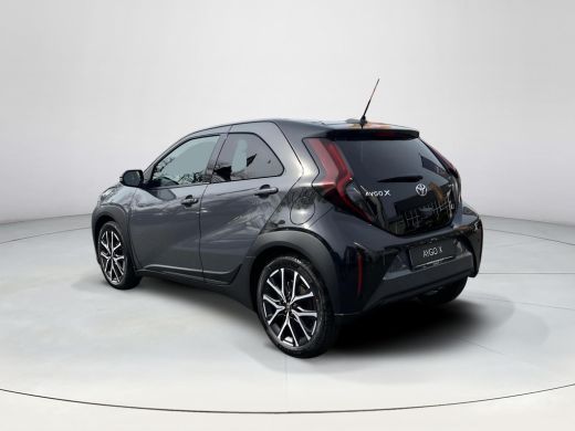 Toyota Aygo Hybrid 115 GR Sport | Storm grey met zwart dak | Nieuw uit voorraad leverbaar | ActivLease financial lease