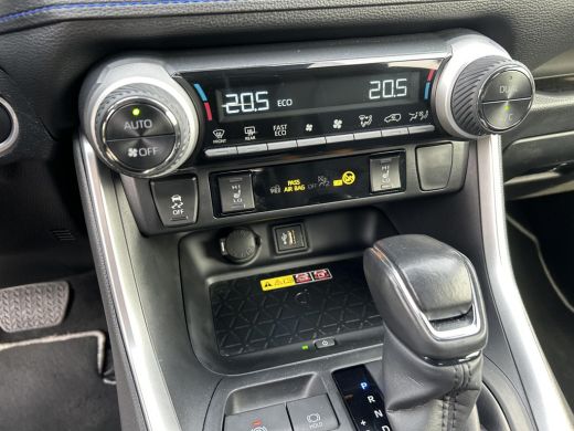 Toyota RAV4 2.5 Hybrid AWD Style (Navigatie - Parkeersensoren) ActivLease financial lease