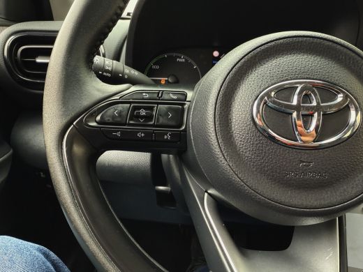 Toyota Yaris 1.5 Hybrid 115 Active ActivLease financial lease