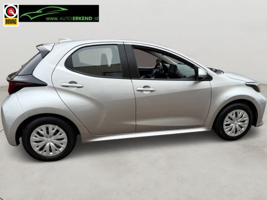Toyota Yaris 1.5 Hybrid 115 Active ActivLease financial lease