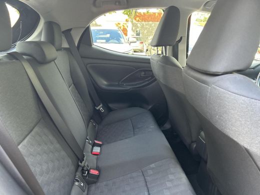 Toyota Yaris 1.5 Hybrid 115 First Edition ActivLease financial lease