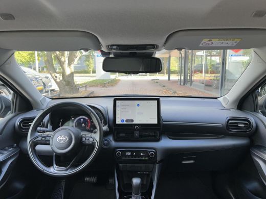 Toyota Yaris 1.5 Hybrid 115 First Edition ActivLease financial lease