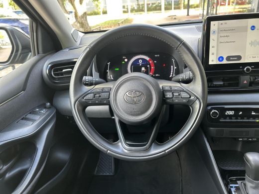 Toyota Yaris 1.5 Hybrid 115 First Edition ActivLease financial lease