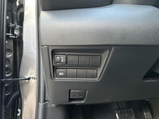 Toyota Yaris 1.5 Hybrid 115 First Edition ActivLease financial lease