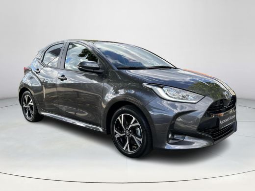 Toyota Yaris 1.5 Hybrid 115 First Edition ActivLease financial lease