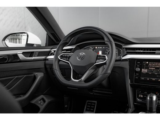Volkswagen Arteon 1.4 TSI eHybrid R-Line Business+ | Camera | IQ Light | Apple Carplay | ActivLease financial lease