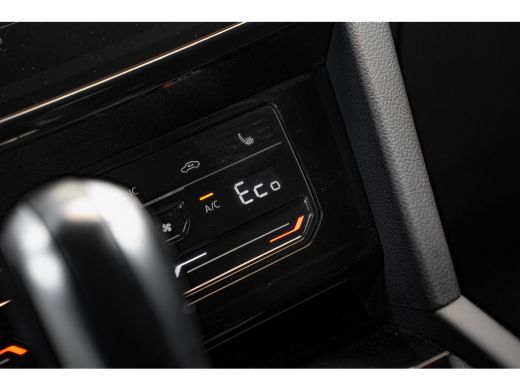 Volkswagen Arteon 1.4 TSI eHybrid R-Line Business+ | Camera | IQ Light | Apple Carplay | ActivLease financial lease