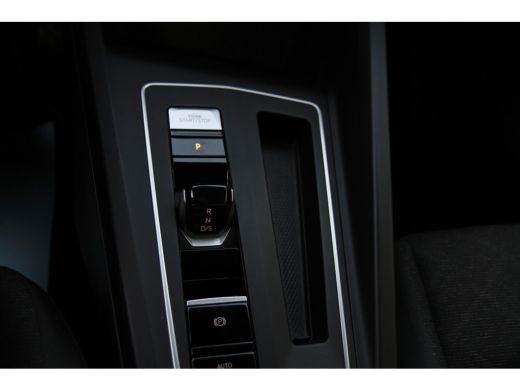 Volkswagen Golf 1.0 eTSI Life Business ActivLease financial lease