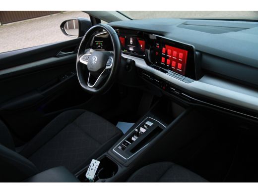 Volkswagen Golf 1.0 eTSI Life Business ActivLease financial lease