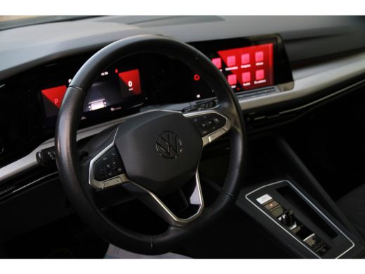 Volkswagen Golf 1.0 eTSI Life Business ActivLease financial lease