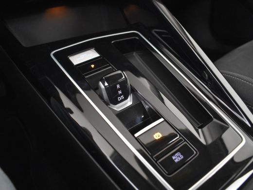 Volkswagen Golf 1.4 eHybrid Style 204Pk DSG/AUTO | Achteruitrijcamera | Apple carplay Android auto | Dodehoek det... ActivLease financial lease