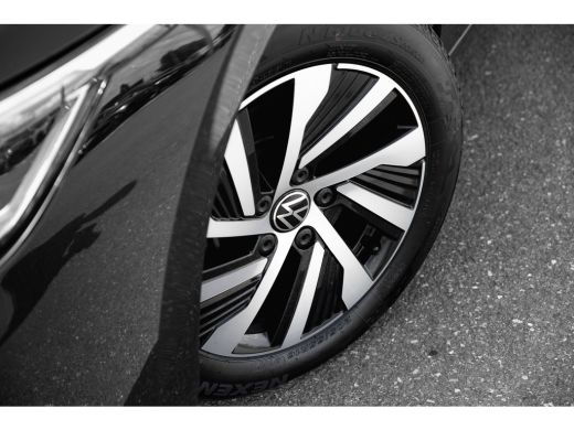 Volkswagen Golf 1.4 eHybrid Style 204PK | Navi | Apple Carplay | SOH 90% | | Comfortstoel(en) | Cruise control ad... ActivLease financial lease