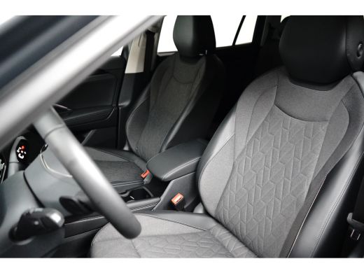 Volkswagen Tayron 1.5 eTSI 110 kW Life | Camera | Stoelverwarming | 7 Persoons | ActivLease financial lease