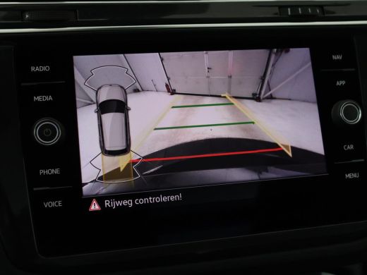 Volkswagen Tiguan 1.4 TSI eHybrid Comfortline | Panoramadak | Camera | Carplay | Adaptive cruise | Keyless | Naviga... ActivLease financial lease