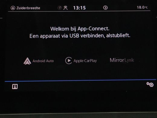 Volkswagen Tiguan 1.4 TSI eHybrid Comfortline | Panoramadak | Camera | Carplay | Adaptive cruise | Keyless | Naviga... ActivLease financial lease