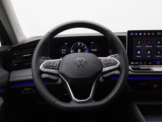 Volkswagen Tiguan 1.5 eHybrid Life Edition 204PK DSG Trekhaak, 18" LM Velgen, Keyless, Achteruitrijcamera, Side Ass... ActivLease financial lease