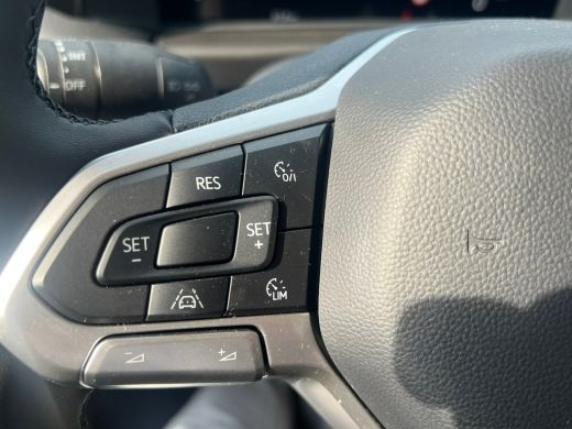 Volkswagen Transporter 2.0 TDI L1 Life | 150 pk | BPM VRIJ | Apple Carplay | Full LED | Bijrijdersbank | Achteruitrij Ca... ActivLease financial lease