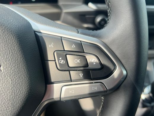 Volkswagen Transporter 2.0 TDI L1 Life | 150 pk | BPM VRIJ | Apple Carplay | Full LED | Bijrijdersbank | Achteruitrij Ca... ActivLease financial lease