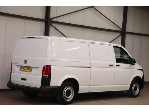 Volkswagen Transporter 2.0 TDI L2H1 LANG EURO 6 ACHTERUITRIJCAMERA Volkswagen Transporter 2.0 TDI L2H1 EURO 6 ACHTERUITR... ActivLease financial lease